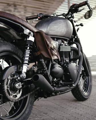 TRIUMPH BONNEVILLE T100 BLACK 900 TRIUMPH BONNEVILLE T100 BLACK 900